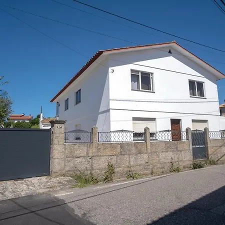 Preciosa Casa En Cerca De La Playa De Samil Ferienhaus Vigo