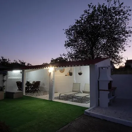 Preciosa Casa Cerca De La Playa De Samil