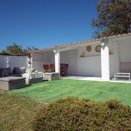 Preciosa Casa En Cerca De La Playa De Samil