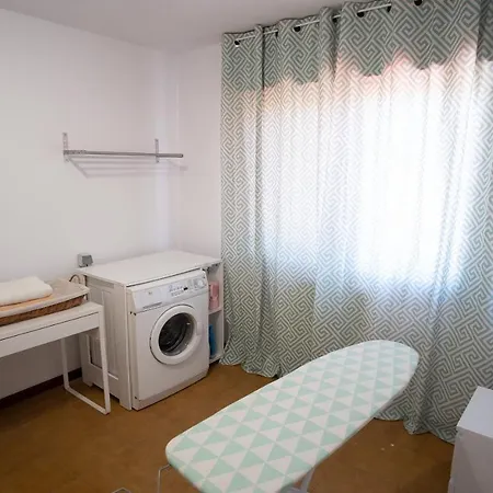 Preciosa Casa En Cerca De La Playa De Samil
